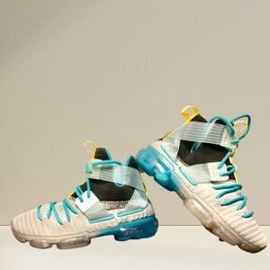 Vitike High Top Basketball Shoes Boys Size EU38/US6 Breathable Mesh Anti-slip